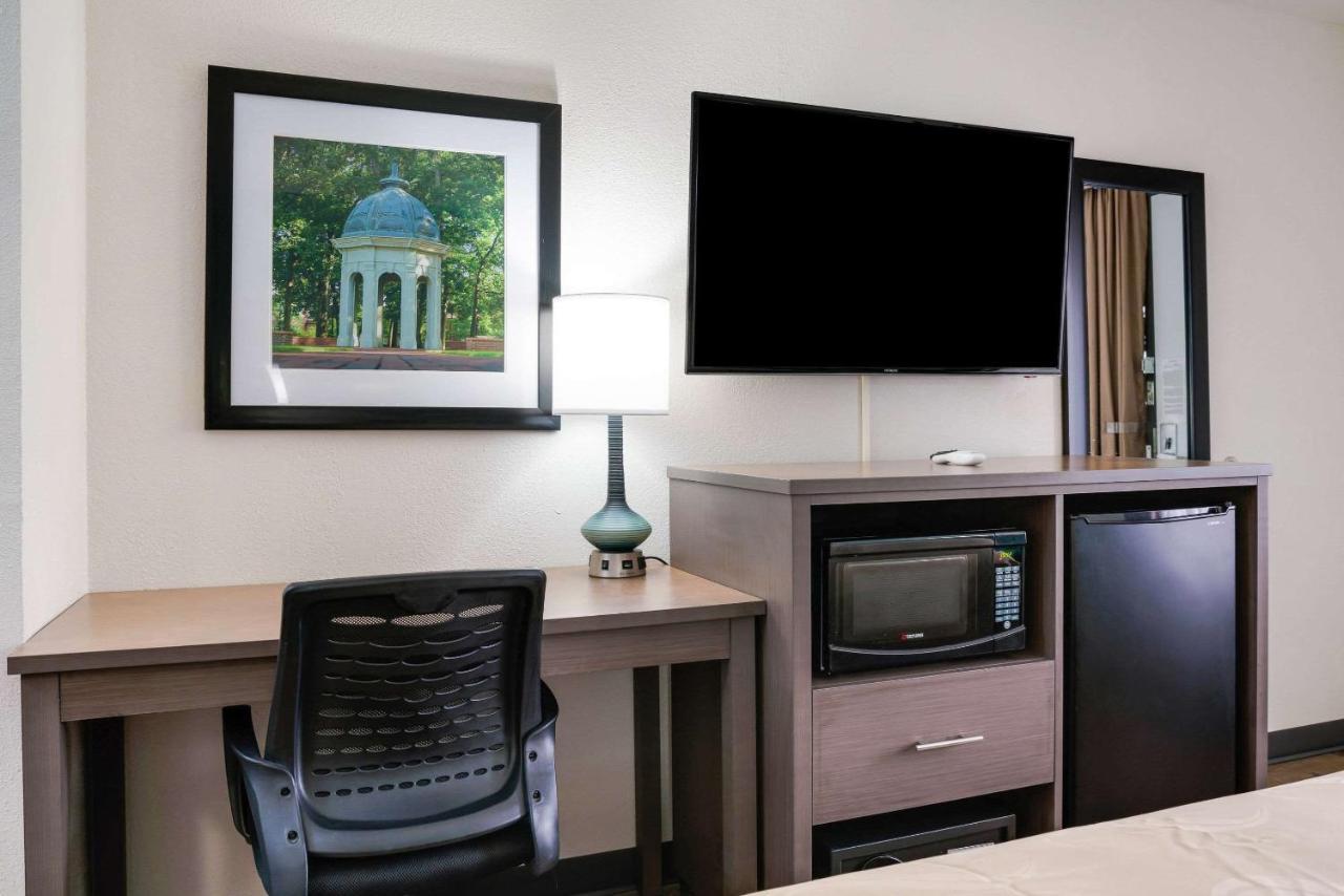 Quality Inn Greenville Near University Exterior foto