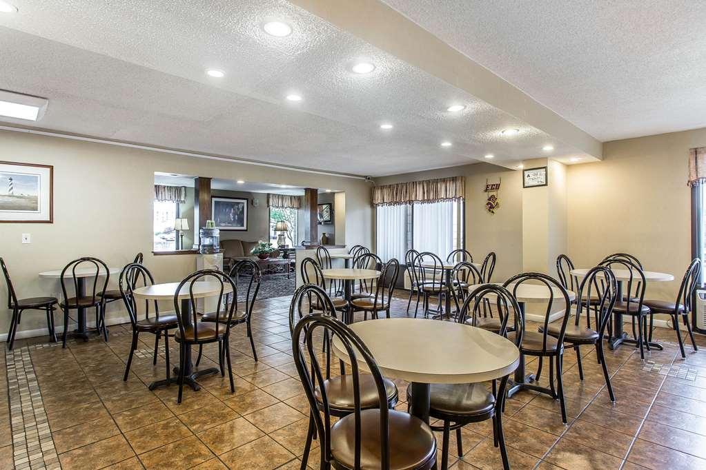 Quality Inn Greenville Near University Restaurant foto